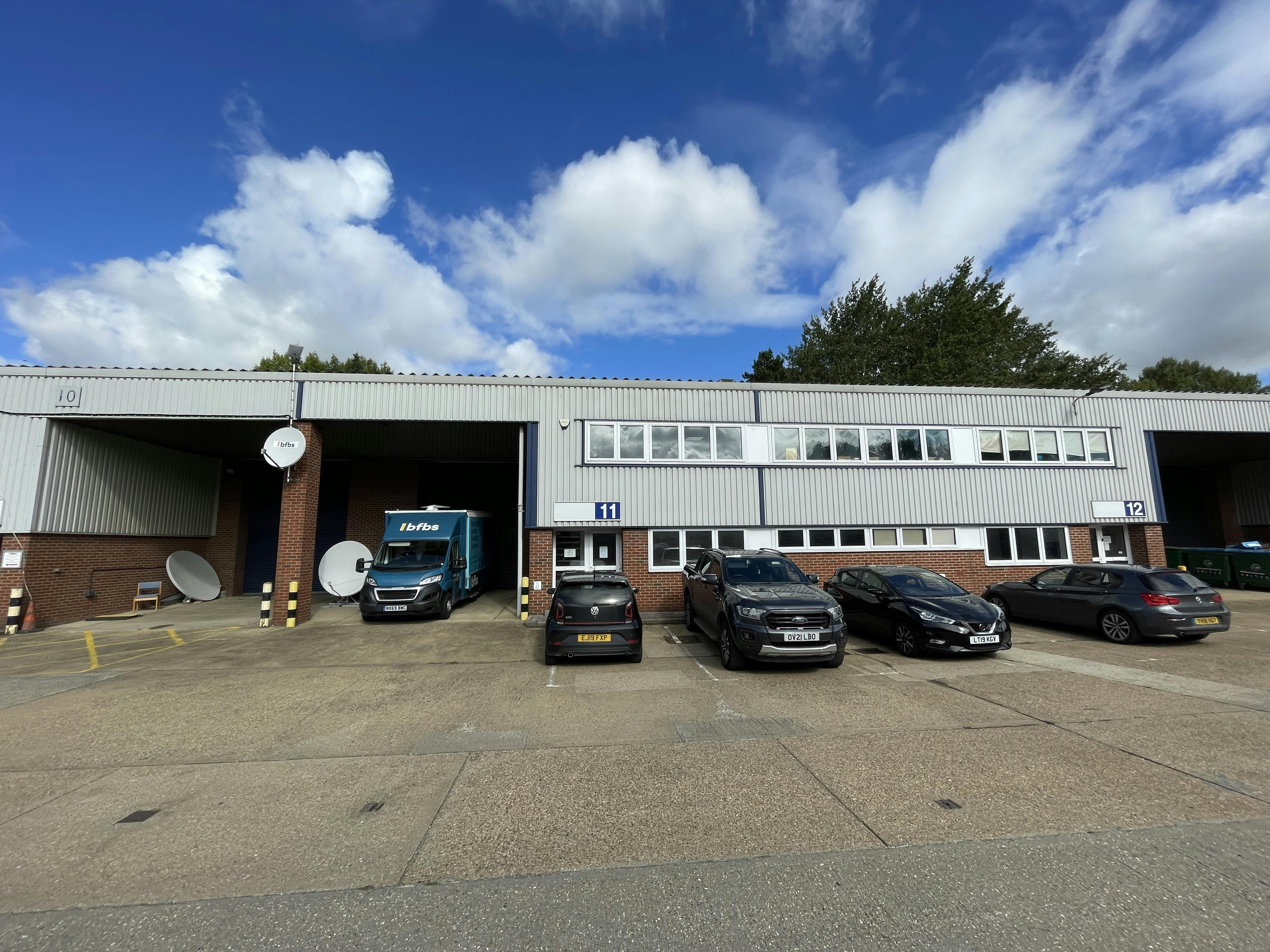 Unit 11, Stocklake Industrial Park, Aylesbury, Industrial To Let - IMG_2623.JPG