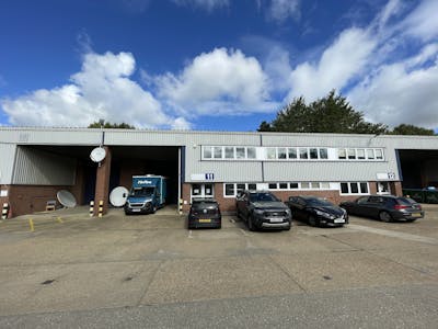 Unit 11, Stocklake Industrial Park, Aylesbury, Industrial To Let - IMG_2623.JPG