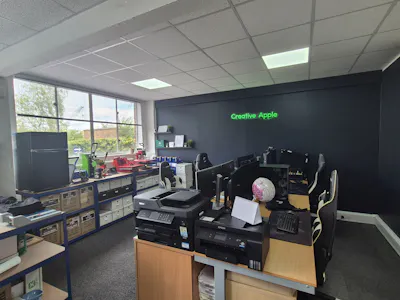 Europa Business Park, Cheadle, Industrial/Logistics / Office To Let - 20260619_131132.jpg