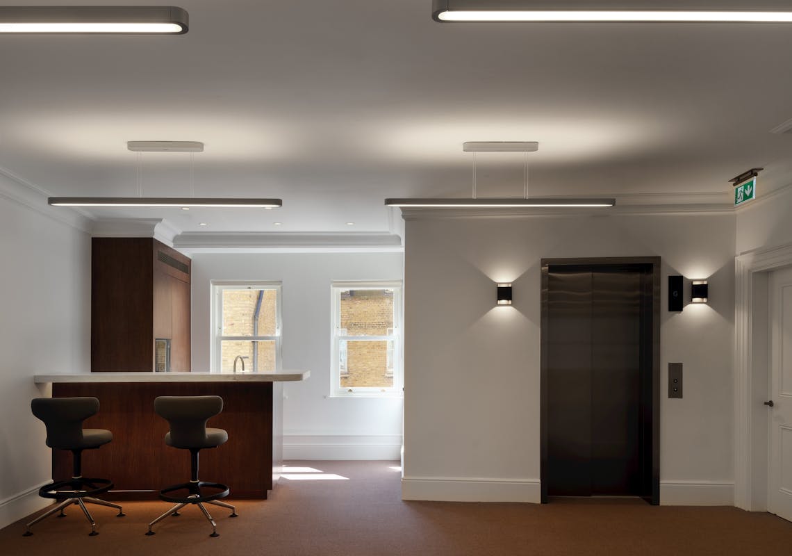 VILE1605.jpg 11 Hamilton Place, London, Office To Let - VILE1605.jpg