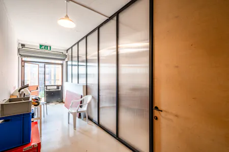 22-27 The Oval, London, Office To Let - The OVal 22-27 3F - Low Res 10.jpg
