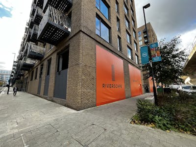 Unit 21.03 - Royal Wharf Development, London, Retail To Let - IMG_0541.jpg