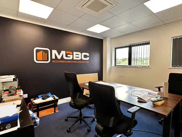 4 Imperial Court, Luton, Office To Let - 20260617_091524083_iOS.jpg
