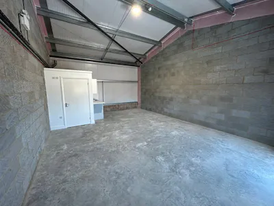 Unit 2 Court Lane Business Park, Court Lane, Christchurch, Industrial/Logistics / Industrial / Warehouse To Let - IMG202201.jpg