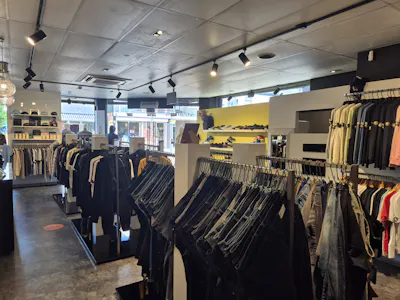 65 Princes Street, Stockport, Retail To Let / For Sale - 20260528_110147.jpg