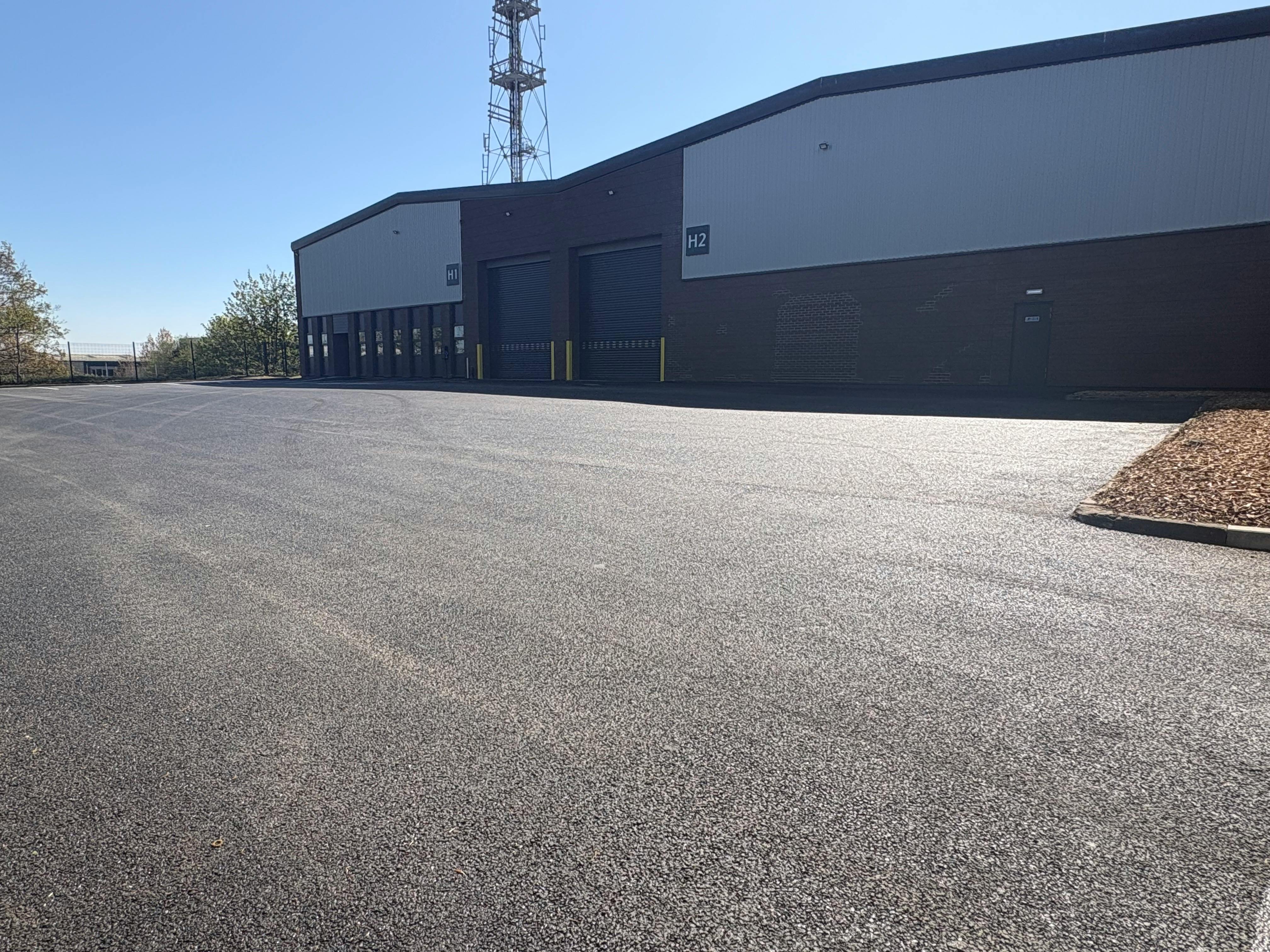 Unit H1/H2, Gildersome Spur, Leeds, West Yorkshire, LS27 7JZ