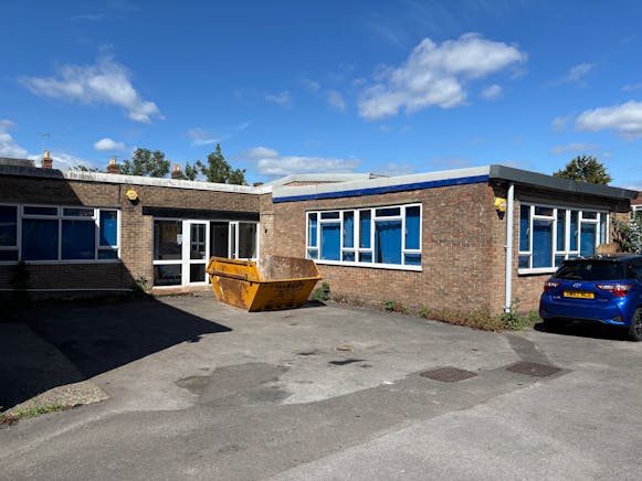 Former ATS Centre, Newbury, Industrial For Sale - IMG_0621.jpeg