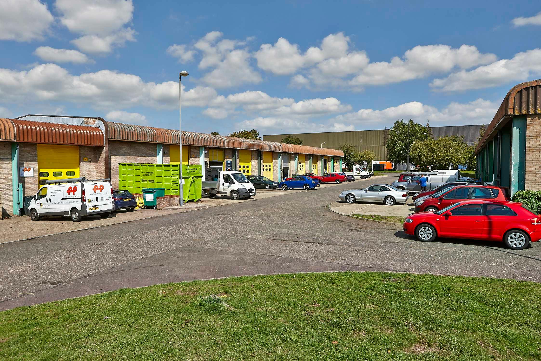 9 Rabans Close, Rabans Lane Industrial Estate, Aylesbury, Industrial To Let - Photo 3