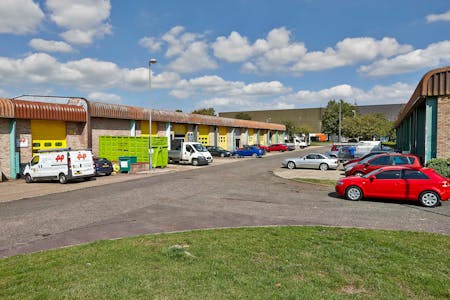 9 Rabans Close, Rabans Lane Industrial Estate, Aylesbury, Industrial To Let - Photo 3