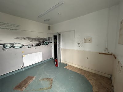 119 Plaistow Road, London, Office / Retail To Let - IMG_1238.JPG