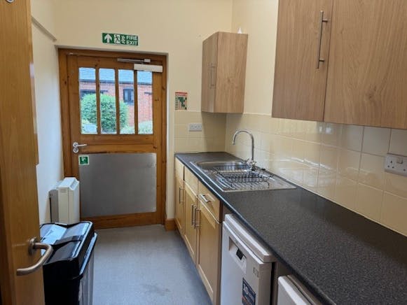 Unit 4, 4 Pedigree Farm Barns, Northampton, Offices To Let - Unit 4 internal 6.jpg