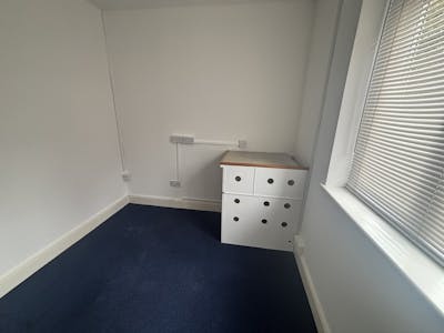 2 London Road, Waterlooville, Investment / Office / Retail For Sale - IMG_9360.JPEG