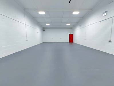 15 Triangle Industrial Estate, London, Industrial To Let - IMG_20230713_135235527.jpg