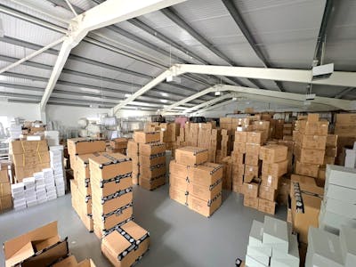 33 Sutherland Road, London, Industrial To Let - Internal Picture.jpeg