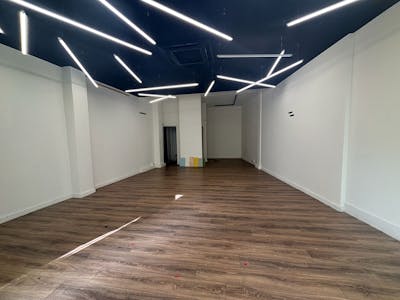 15 Brighton Place, Brighton, Retail / Retail - In Town To Let - WhatsApp Image 2026-03-23 at 18.27.05.jpeg