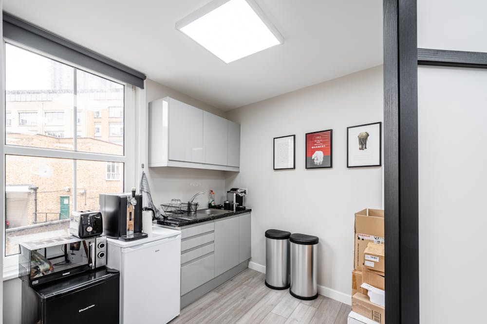 213 City Road, London, Office To Let - City Rd 213 12F  3.jpg