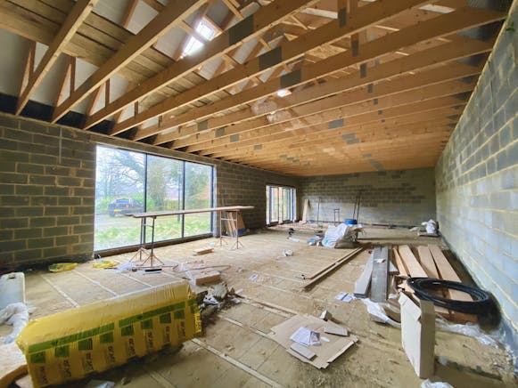 Bell Cottage, Dunstable Road, Studham, Office / Retail To Let - 4.jpg