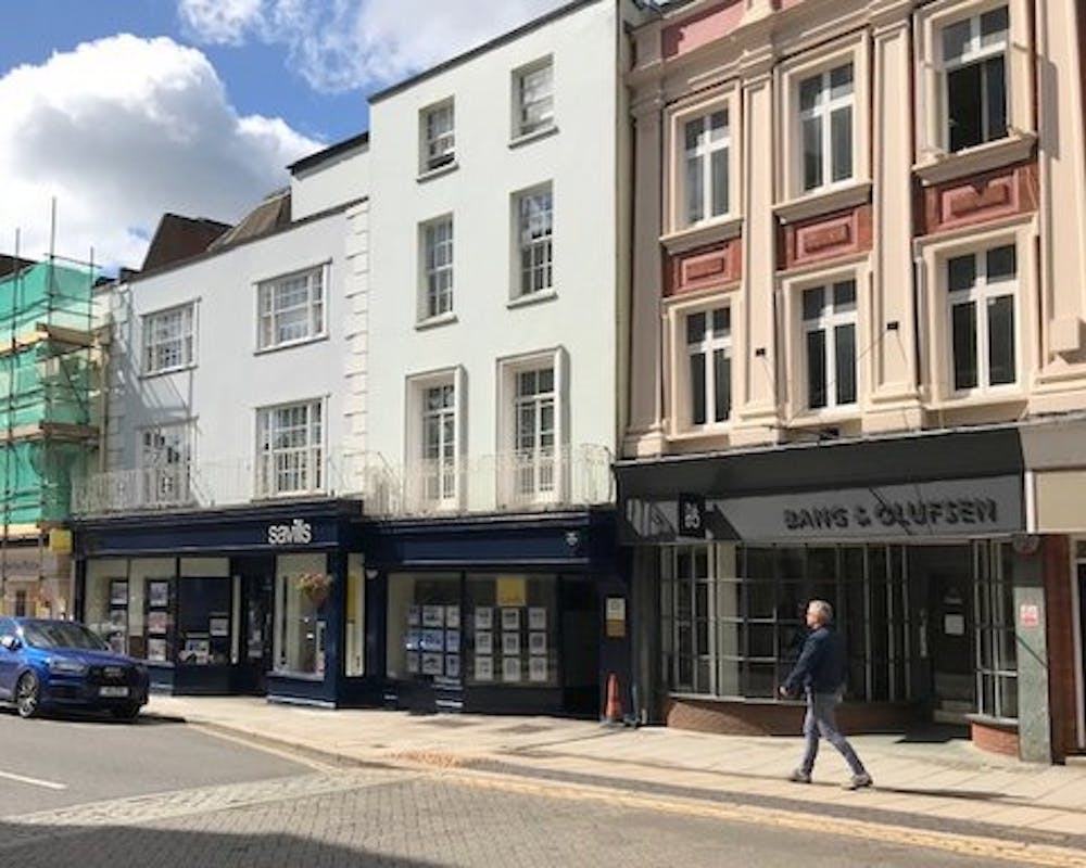 Queen Caroline House, 3 High Street - Frontage.jpg