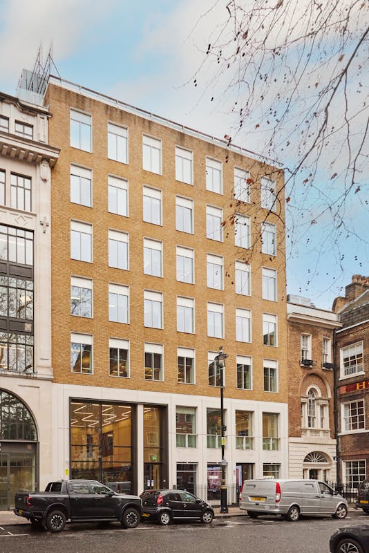 _Z4A2656RT.jpg 25 Soho Square, London, Office To Let - _Z4A2656RT.jpg