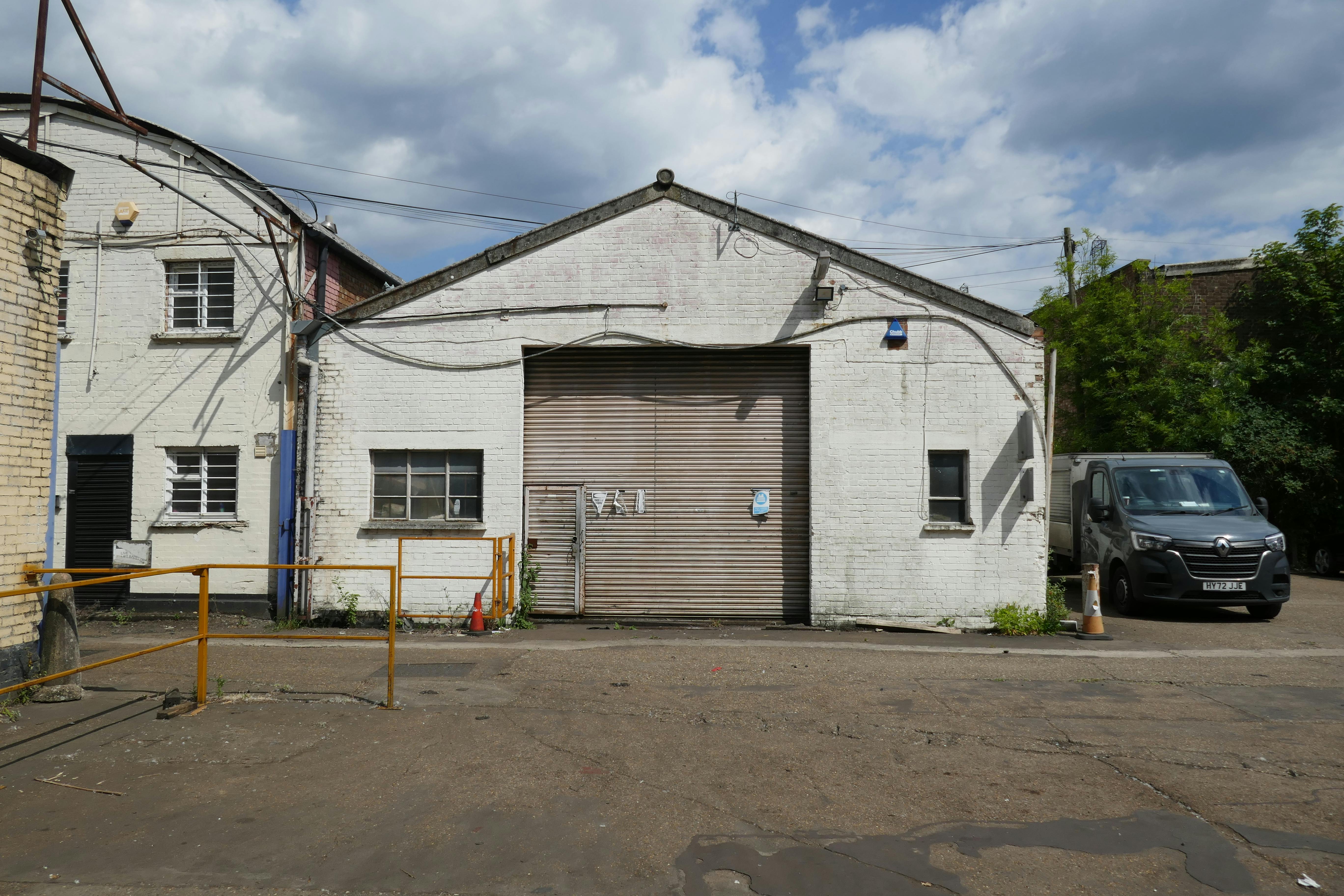 2 Gordon Road, Unit 4a and Land at Lea Road Trading Estate, Waltham Abbey, Industrial For Sale - P1050225.JPG