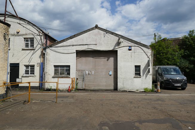 2 Gordon Road, Unit 4a and Land at Lea Road Trading Estate, Waltham Abbey, Industrial For Sale - P1050225.JPG