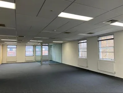 Cavendish House, Egham, Office To Let - 5-The-Avenue-Egham-Building-Photo-2-LargeHighDefinition.jpg