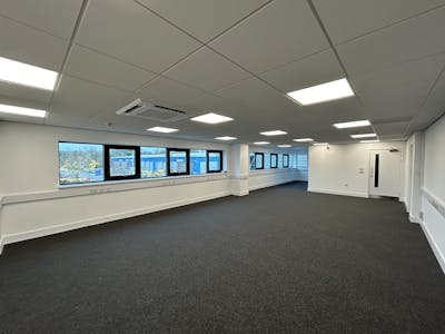 14 IO Centre, Park Farm, Redditch, Industrial/Logistics To Let - IMG_8186.JPG