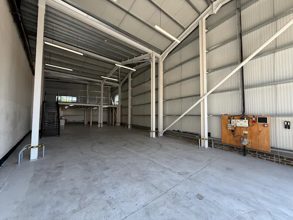 Unit 6, Amber Business Park, Canvey Island, Industrial To Let - WhatsApp Image 2026-06-26 at 14.27.45 (5).jpeg