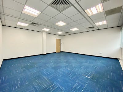 Christchurch House, 40 Upper George Street, Luton, Office To Let - Image 12