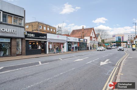 139 High Street, Staines-upon-Thames, Investment For Sale - c62e230fb7c74159a320f5e357e18fbf.jpg