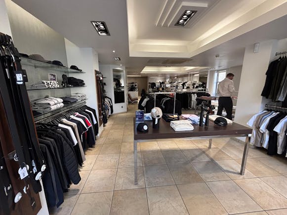 28 High Street, Bath, Retail To Let - XXYT6182.JPG