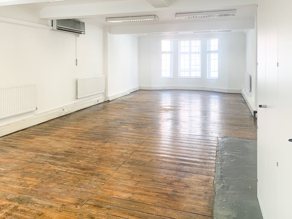 63-64 Margaret Street (2nd Floor West) - edit1.jpg