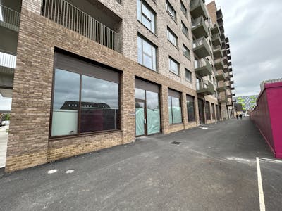 Gascoigne Estate, Barking, Office / Retail To Let - IMG_0597.JPG