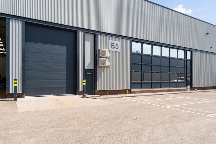 Unit B5, Worton Grange Industrial Estate, Reading, Industrial / Warehouse To Let - IW090524CA043.jpg