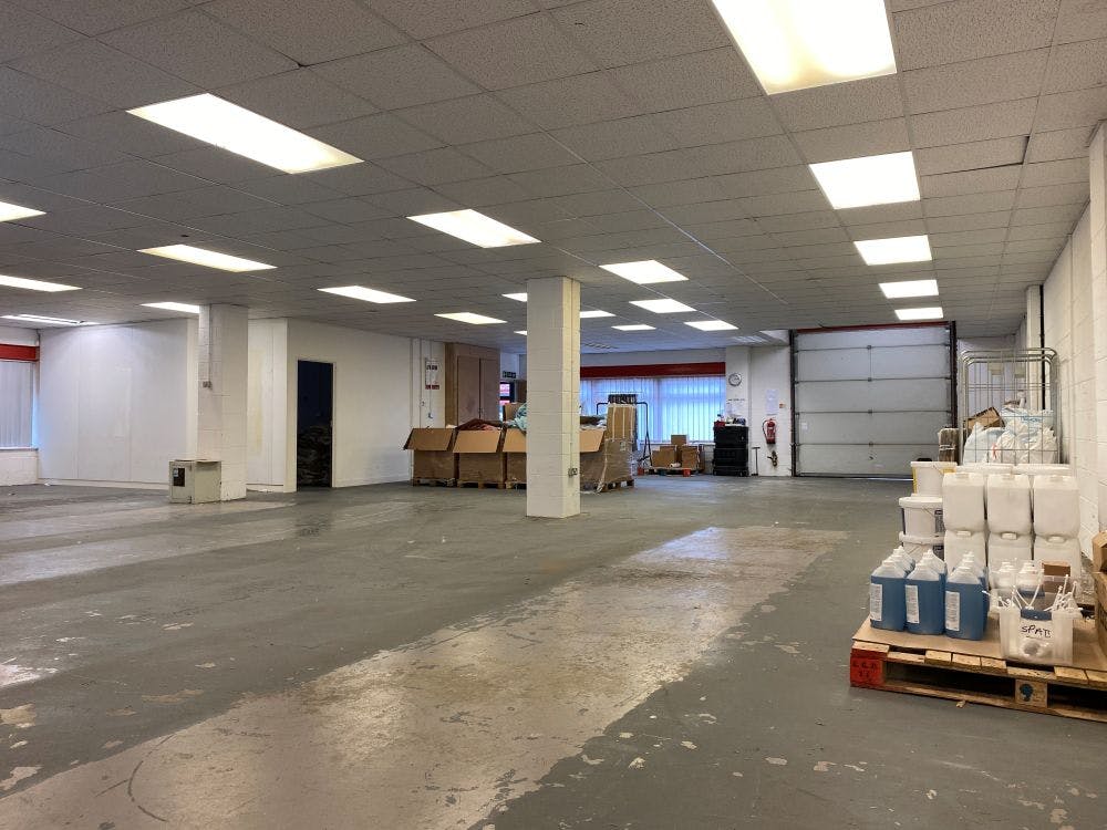 3 Canada Close, Banbury, Industrial / Office To Let - image00045.jpg