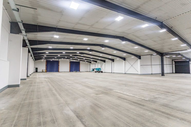 Unit D Kennetside Industrial Estate, Newbury, Industrial / Warehouse To Let - HLP_AO_251113_9053.jpg