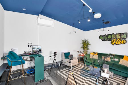 Garden Studios - The Hive, Waxlow Road, Willesden, Office To Let - Hive - Studio D - 3.jpg
