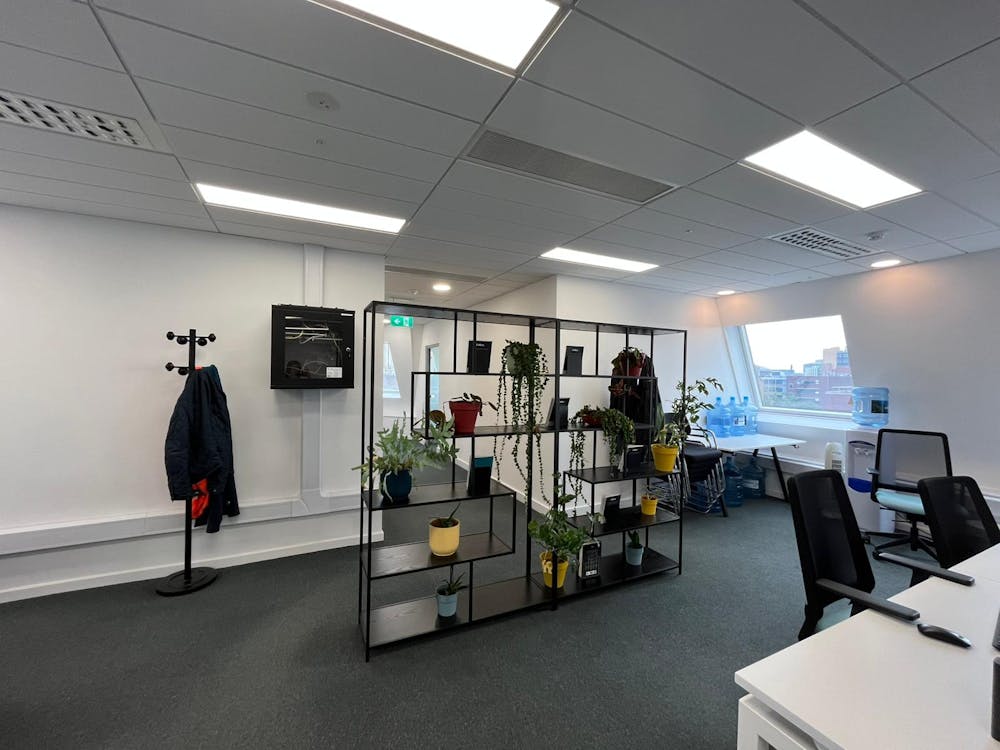 4th Floor, Pepper Canister House, Mount Street Crescent, Office Lease Assignment - PHOTO20250724141447 4.jpg