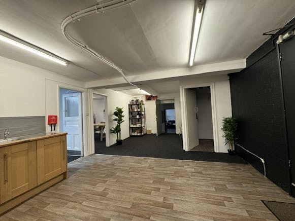 Units 5 & 7 Huntingtower Road, Sheffield, Industrial / Offices To Let - image131.jpeg