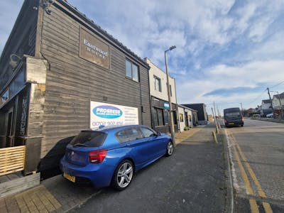 347 Eastwood Road, Rayleigh, Investment / Office / Retail For Sale - IMG20250918WA0021.jpg
