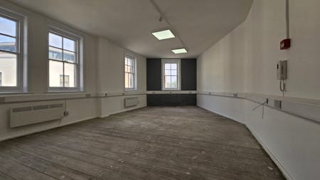 Griffin House, London, Office To Let - 4439cf41872f40898e2a4b3cb5fb0c45.jpg