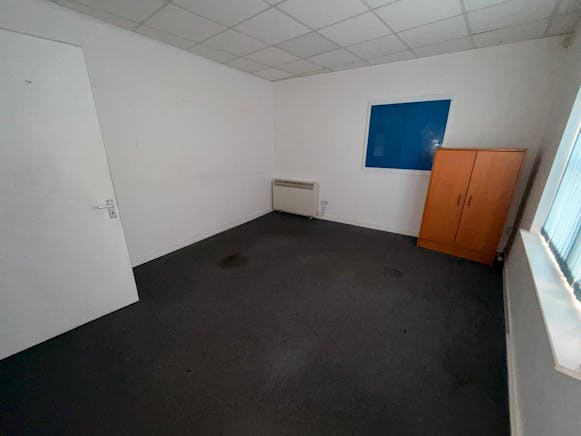 ITS House, Webster Court, Rayleigh, Office To Let - IMG20251110WA0007.jpg