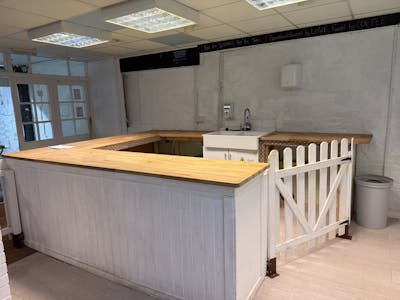 Lyndum House, Petersfield, Retail To Let - Photo 23-12-2025, 15 21 17.jpg