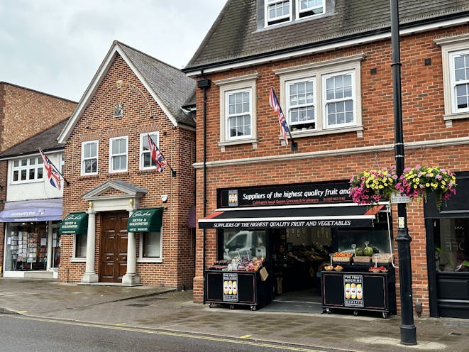 37 High Street, Cobham, Retail To Let - IMG_5165.JPG