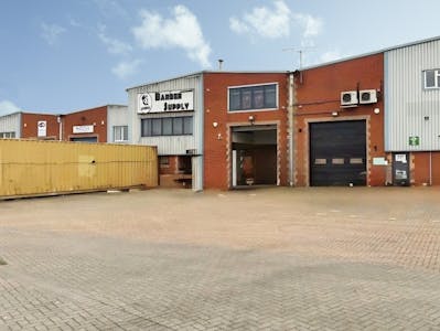 Unit 2 Christy Court, Basildon, Industrial / Warehouse To Let - fc1ac57c-property_136_80.jpg