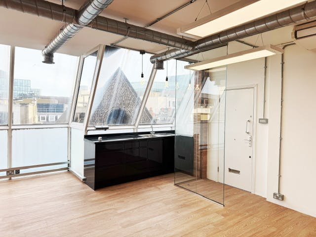 County House, London, Offices To Let - IMG_8284.jpg