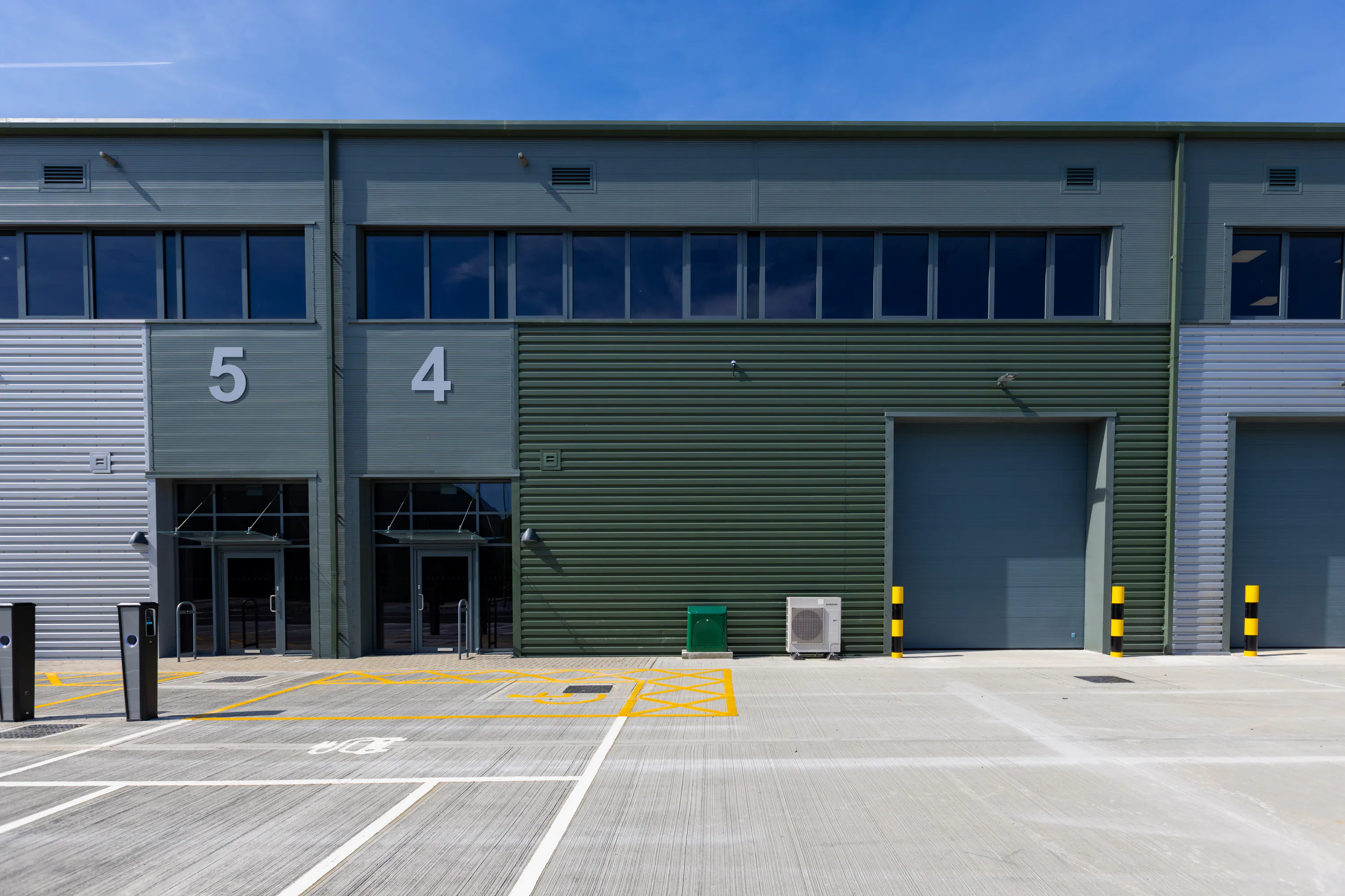Unit 4 T45, Aire Valley Road, Leeds, West Yorkshire, LS9 0AA