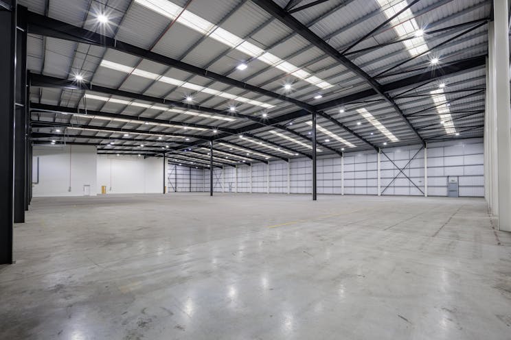 100 Stanhope Road, Yorktown Industrial Estate, Camberley, Warehouse & Industrial To Let - Camberley010.jpg