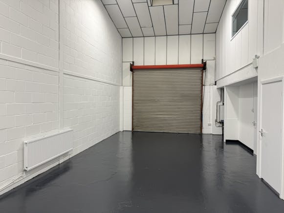 Unit 5B Manor Way, Woking, Industrial / Warehouse To Let - IMG_5590.JPEG