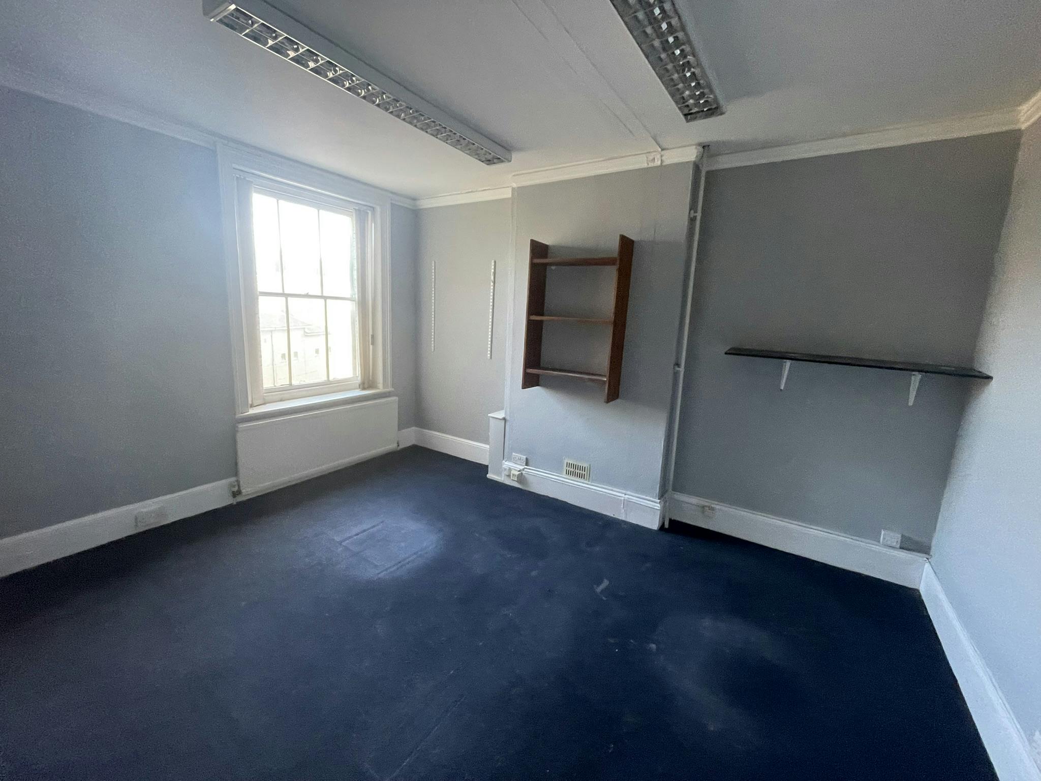 51 Havelock Road, Hastings, Office To Let - IMG_3754.JPEG